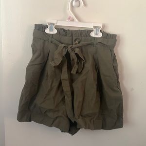 American Eagle High Rise Paper bag Shorts Exposed Button Fly Size XS.